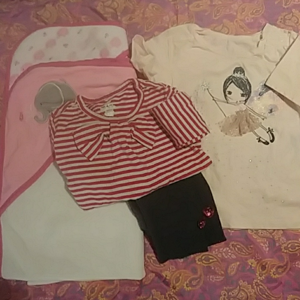 *SOLD*🌸3/$10🌸 Baby girl's 18mos bundle